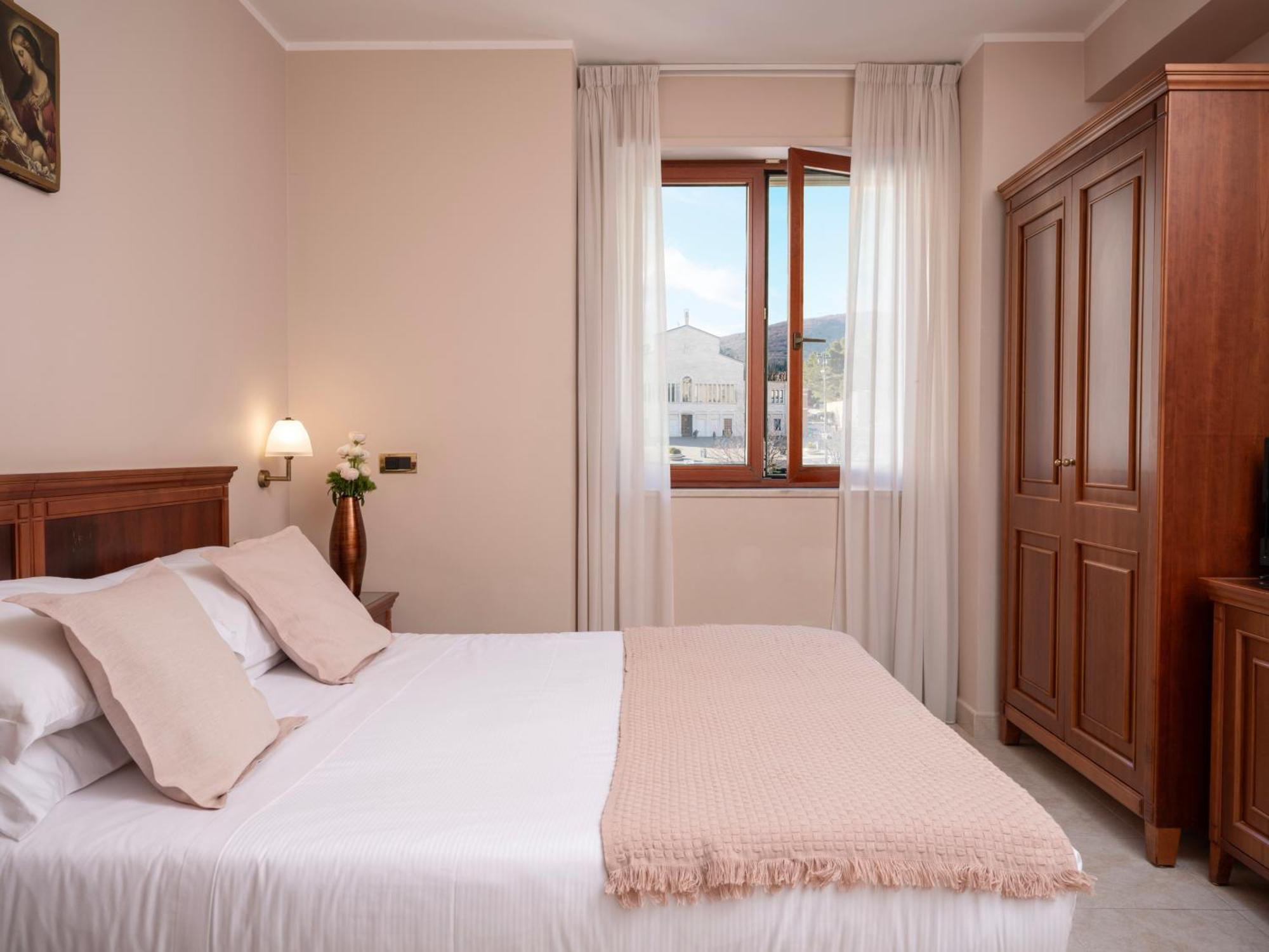 Hotel San Pio San Giovanni Rotondo Esterno foto