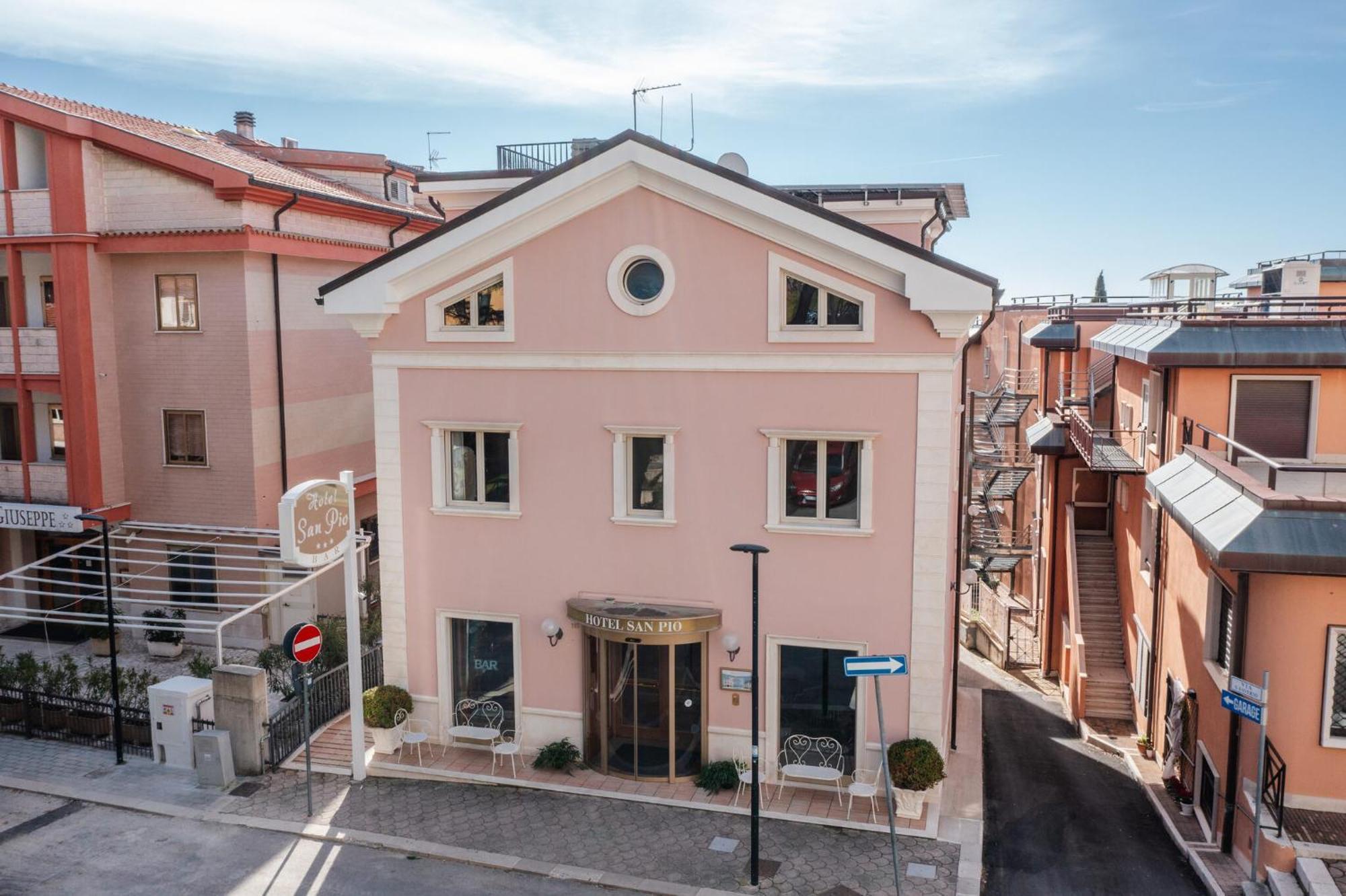 Hotel San Pio San Giovanni Rotondo Esterno foto