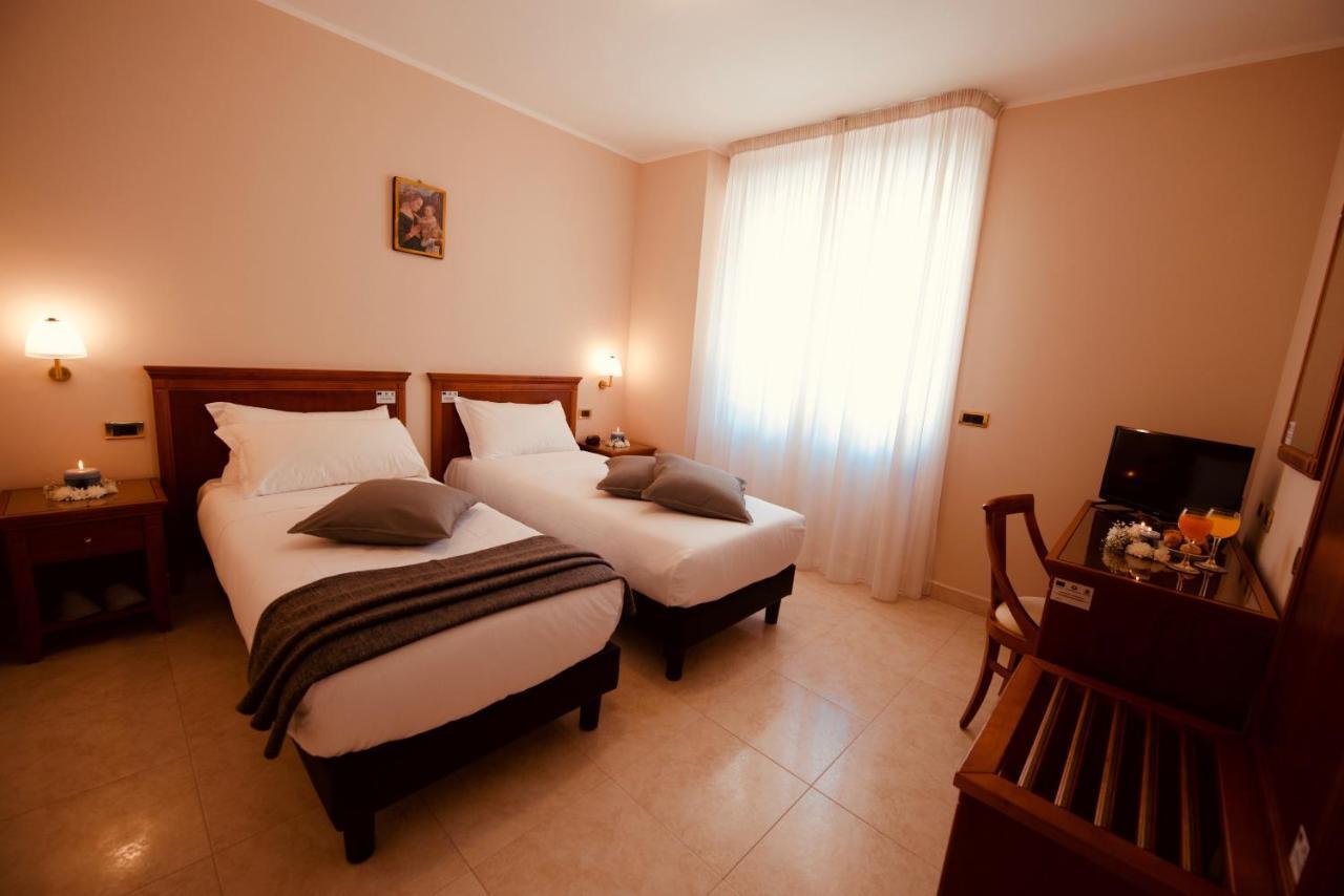 Hotel San Pio San Giovanni Rotondo Esterno foto